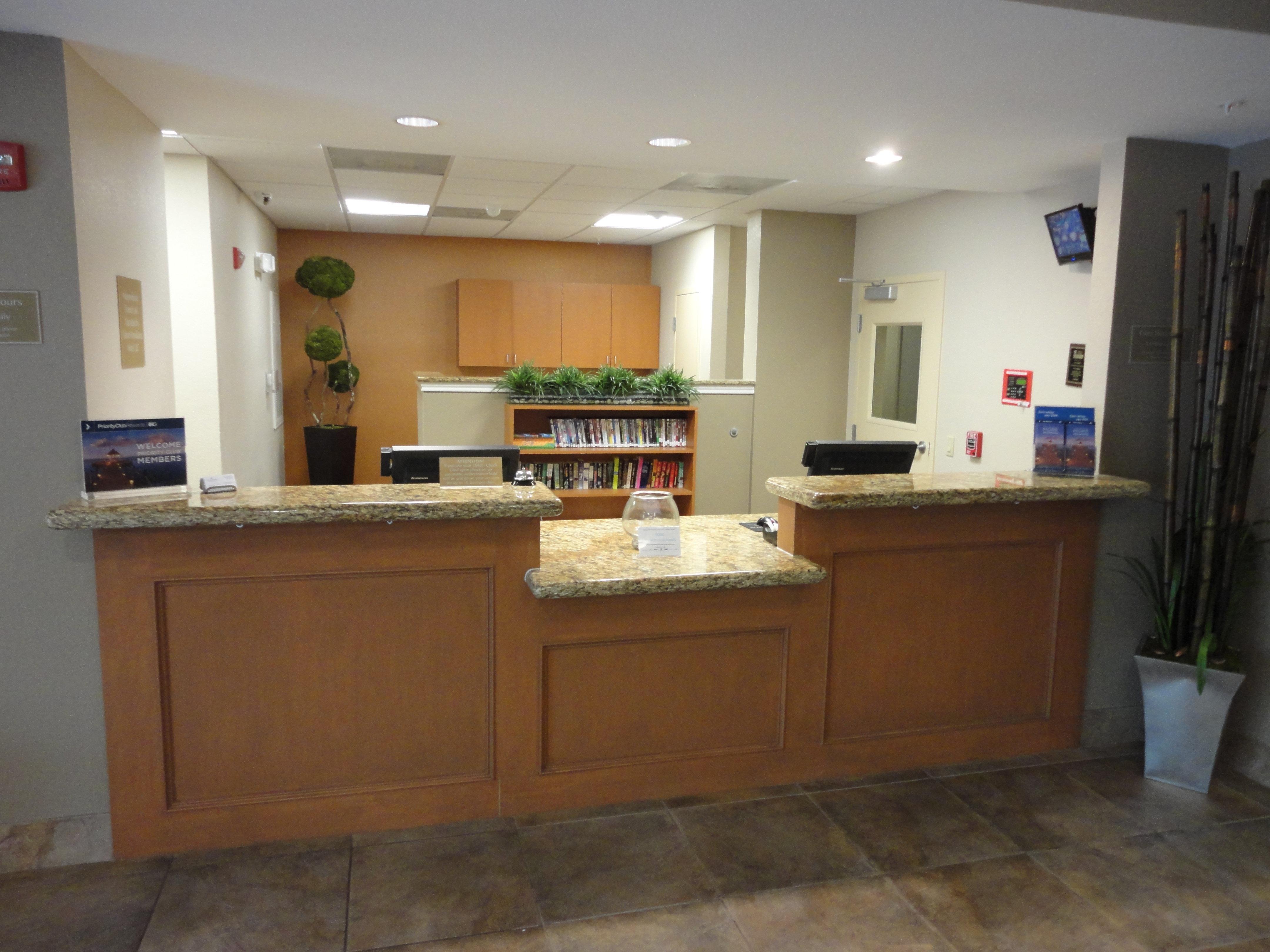 Candlewood Suites Houston The Woodlands By Ihg Interior foto